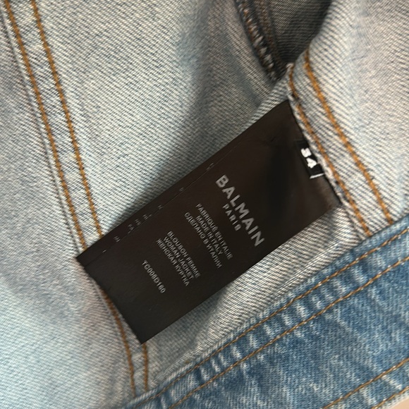 BALMAIN
Metallic-Effect Cropped Denim Jacket - Picture 5 of 9